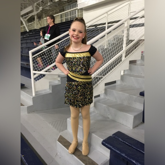 Black and Gold LC dance costume - Picture 3 of 5
